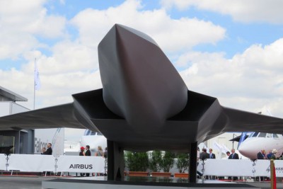 Dassault NGF Bourget Mock-up dessous avant.jpg